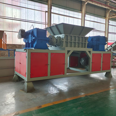 Schredder für das multifunktionale Recycling von Gummifolie, Gewebe, Holzschrott und Metall