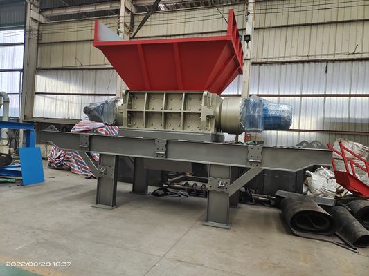 110 kW Leistung Multifunktionsschredder für Recyclingreifen Kunststoffholz und Gummi