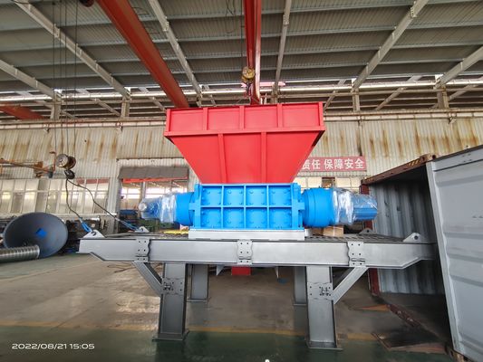 110 kW Leistung Multifunktionsschredder für Recyclingreifen Kunststoffholz und Gummi